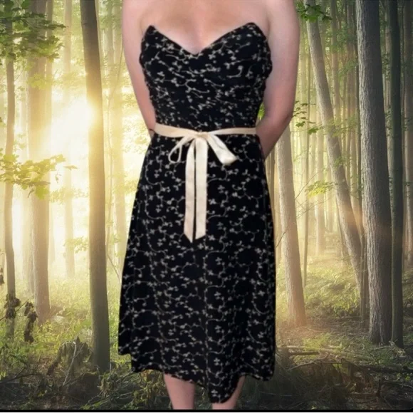 Vintage Betsey Johnson Silk Floral Embroidery Tea Party Dress - Picture 7 of 7